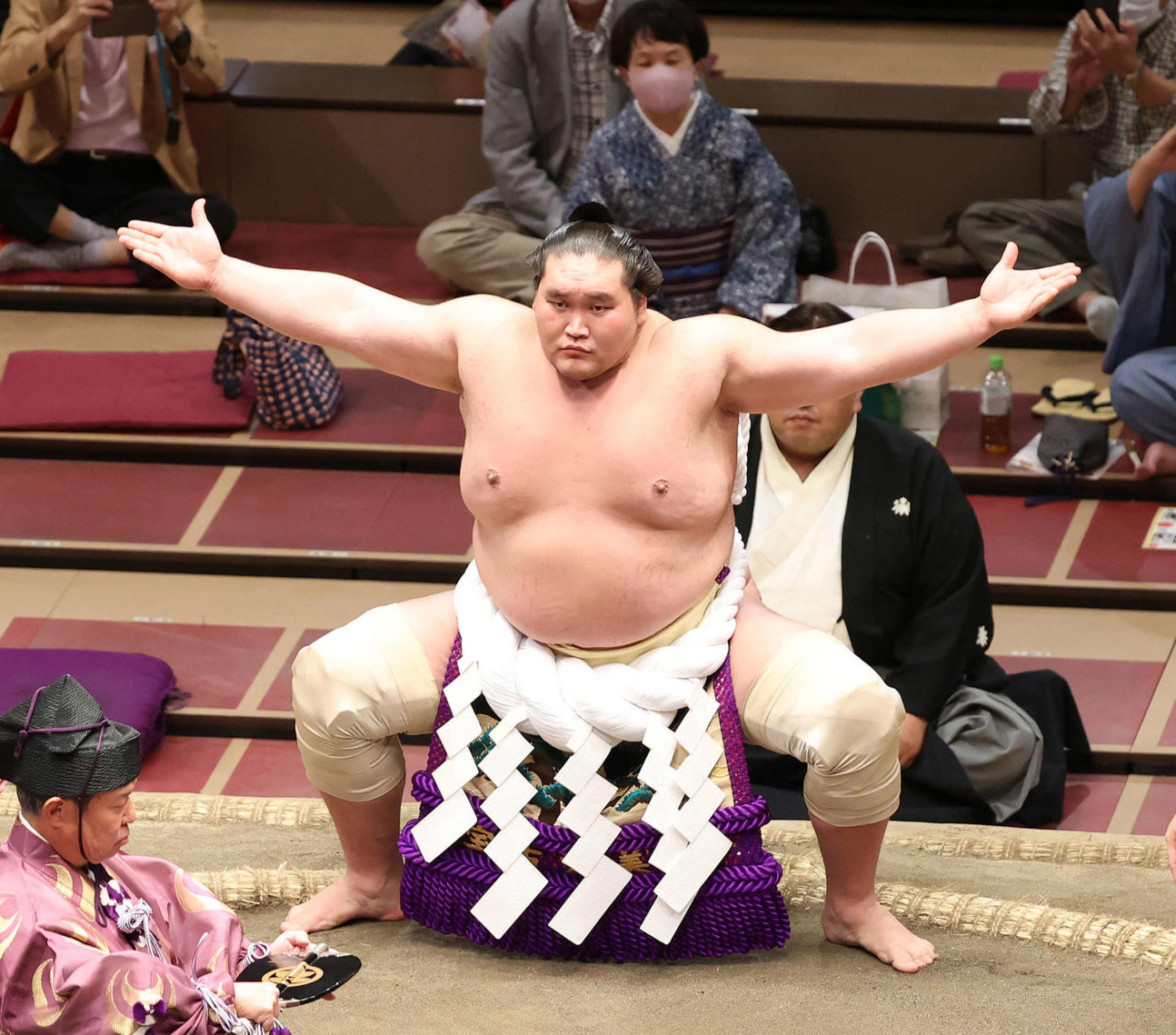 土俵入りする照ノ富士（2021年9月26日撮影）