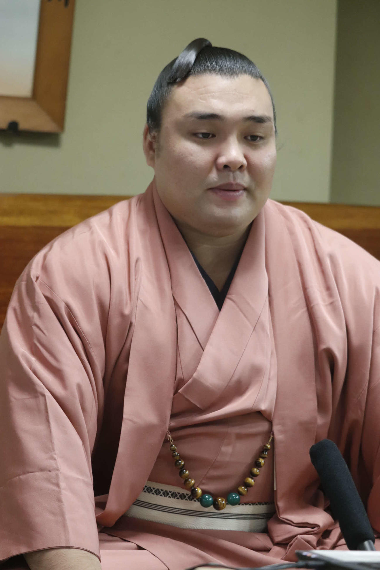 九州場所の番付が発表されオンライン会見に臨む新小結の霧馬山（日本相撲協会提供）