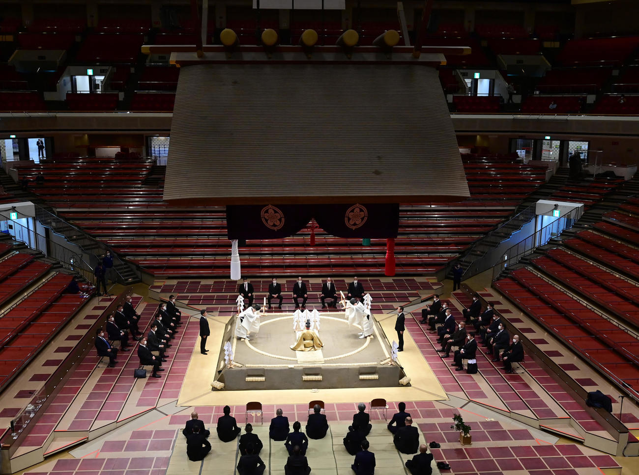 力士不在で行われた大相撲初場所の土俵祭り（撮影・小沢裕）