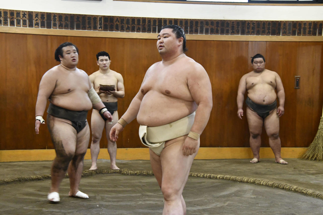 秋場所に向けて調整に励む正代（代表撮影）