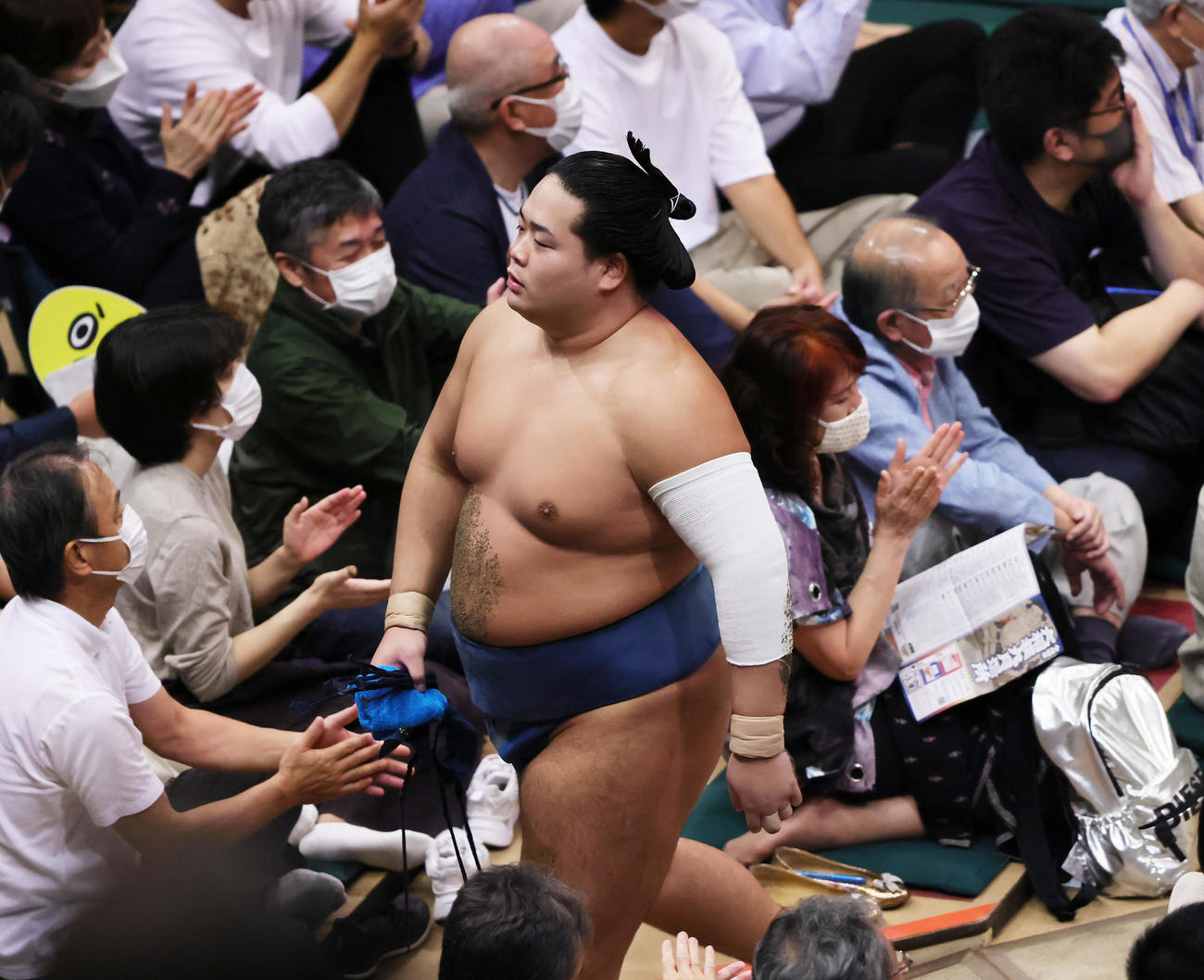 錦富士、優勝争いから後退4敗目 今場所初の連敗「押されないようと上体だけでいきすぎた」 - 大相撲写真ニュース : 日刊スポーツ