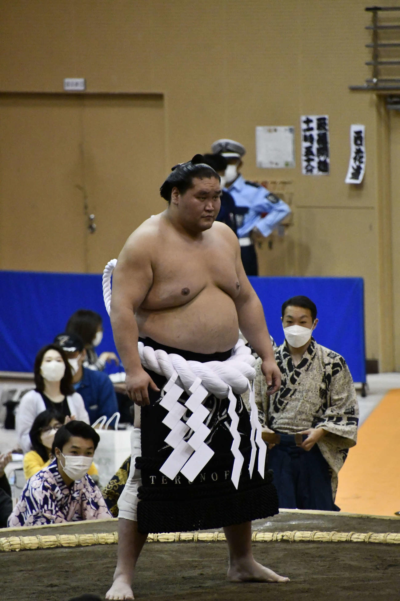 綱締め実演に臨んだ横綱照ノ富士（撮影・平山連）