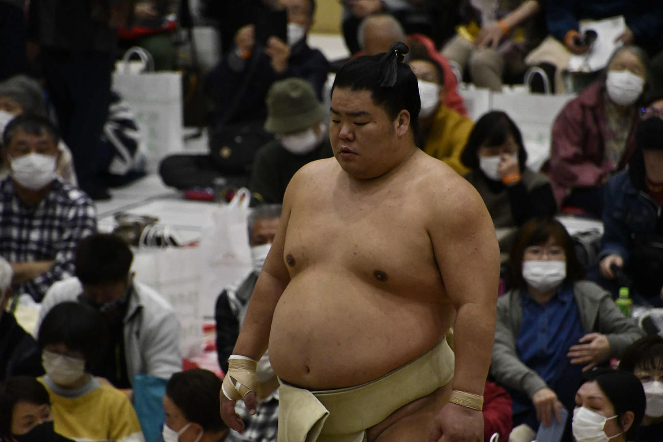稽古に参加する大栄翔（撮影・平山連）