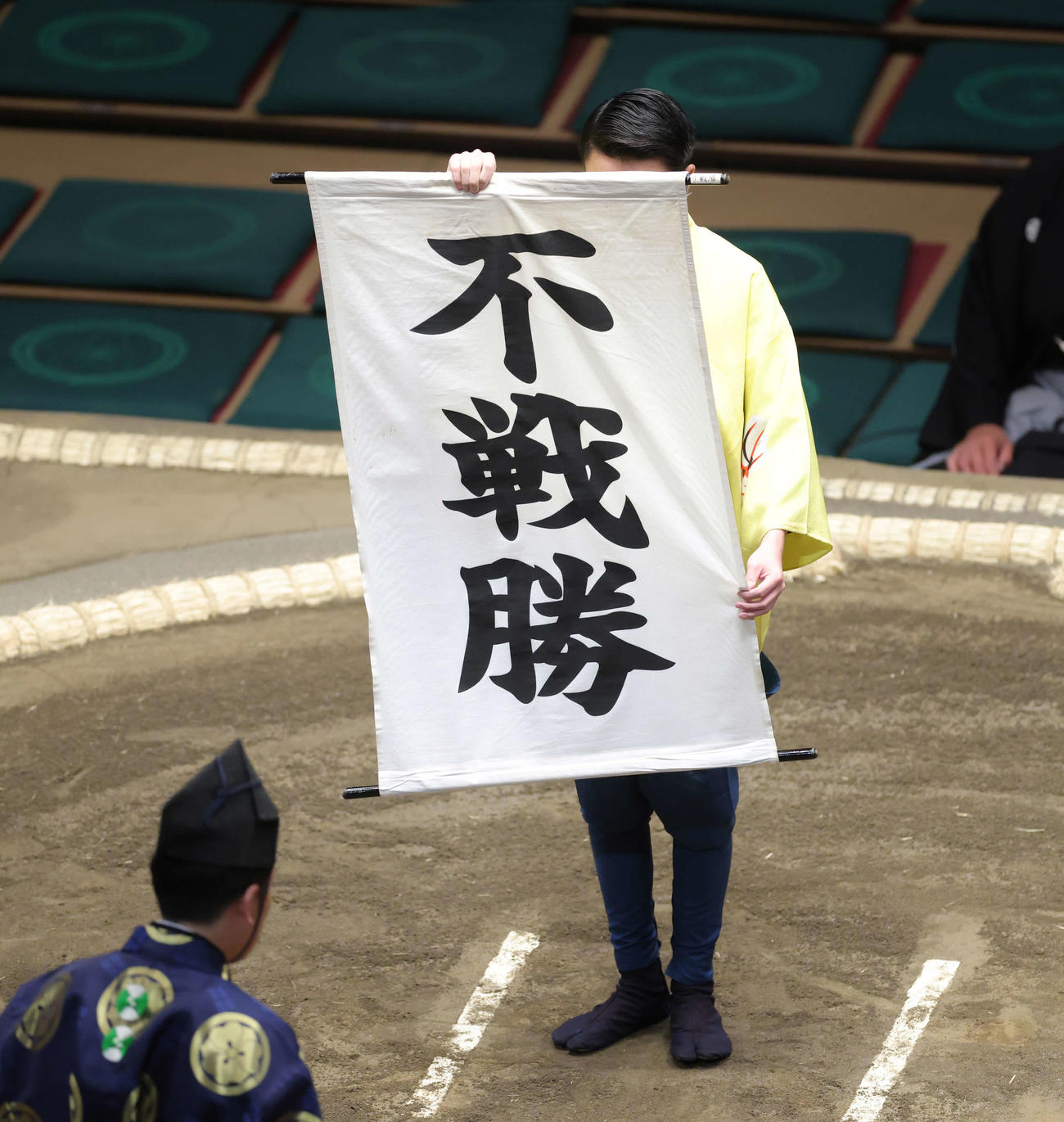 王輝の休場で落合の不戦勝（撮影・河田真司）