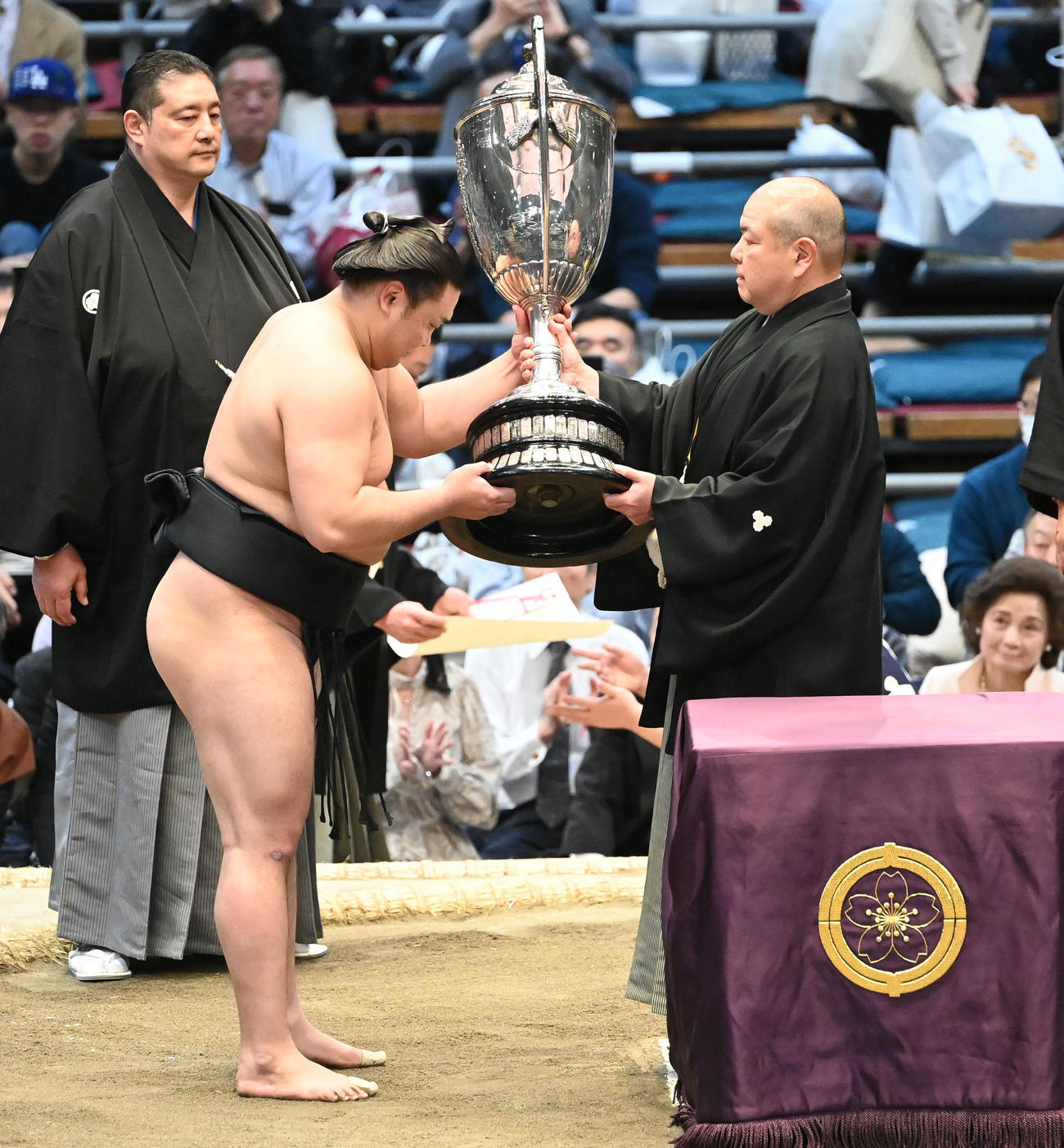 3月26日、春場所を制した霧馬山
