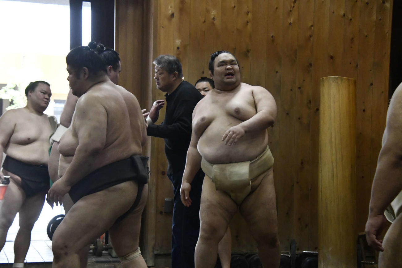 出稽古に来た水戸龍（撮影・平山連）