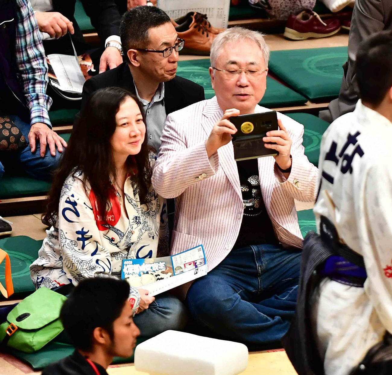 観戦する高須クリニック院長の高須克弥氏（2019年5月13日撮影）