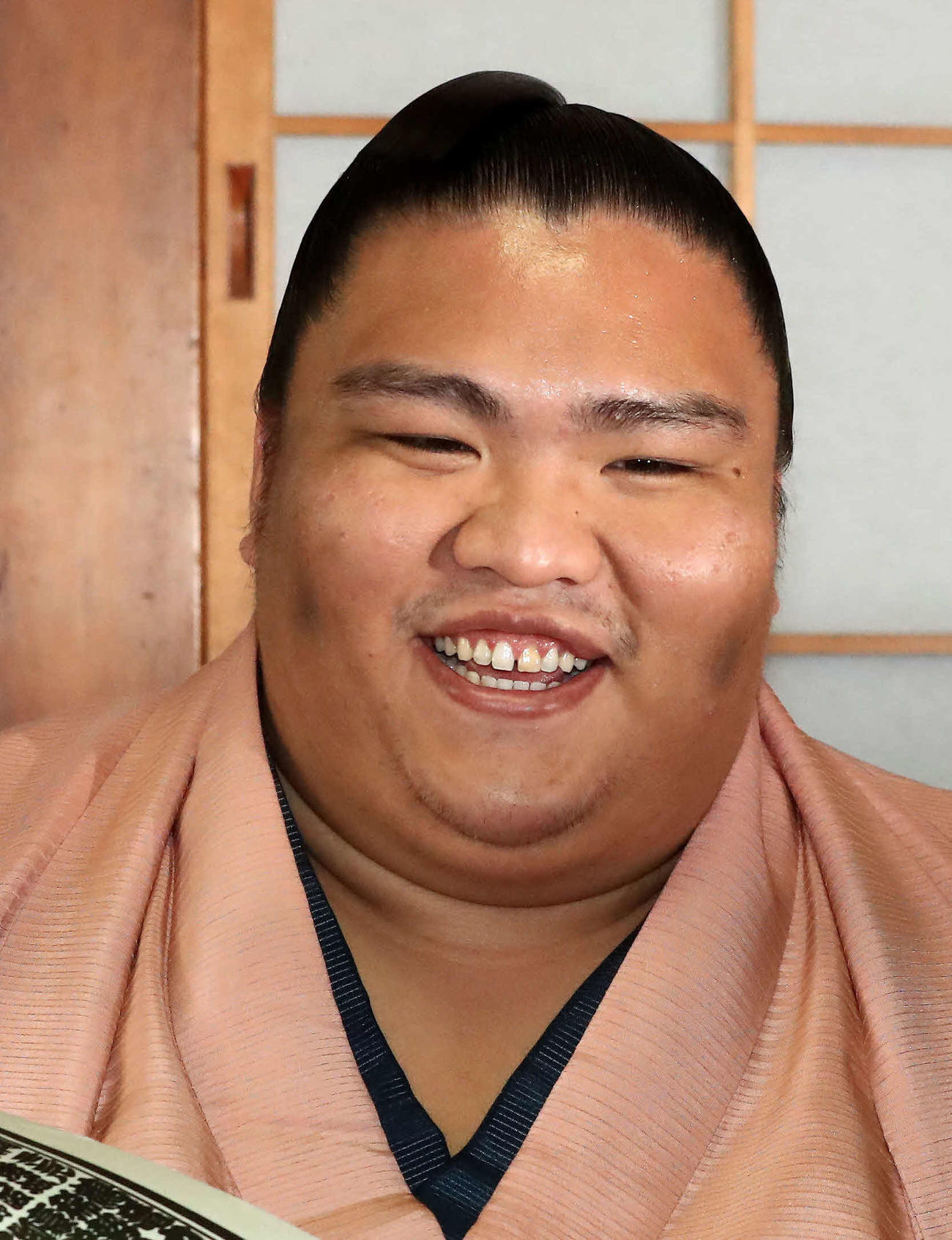 笑顔を見せる御嶽海（2018年8月27日撮影）