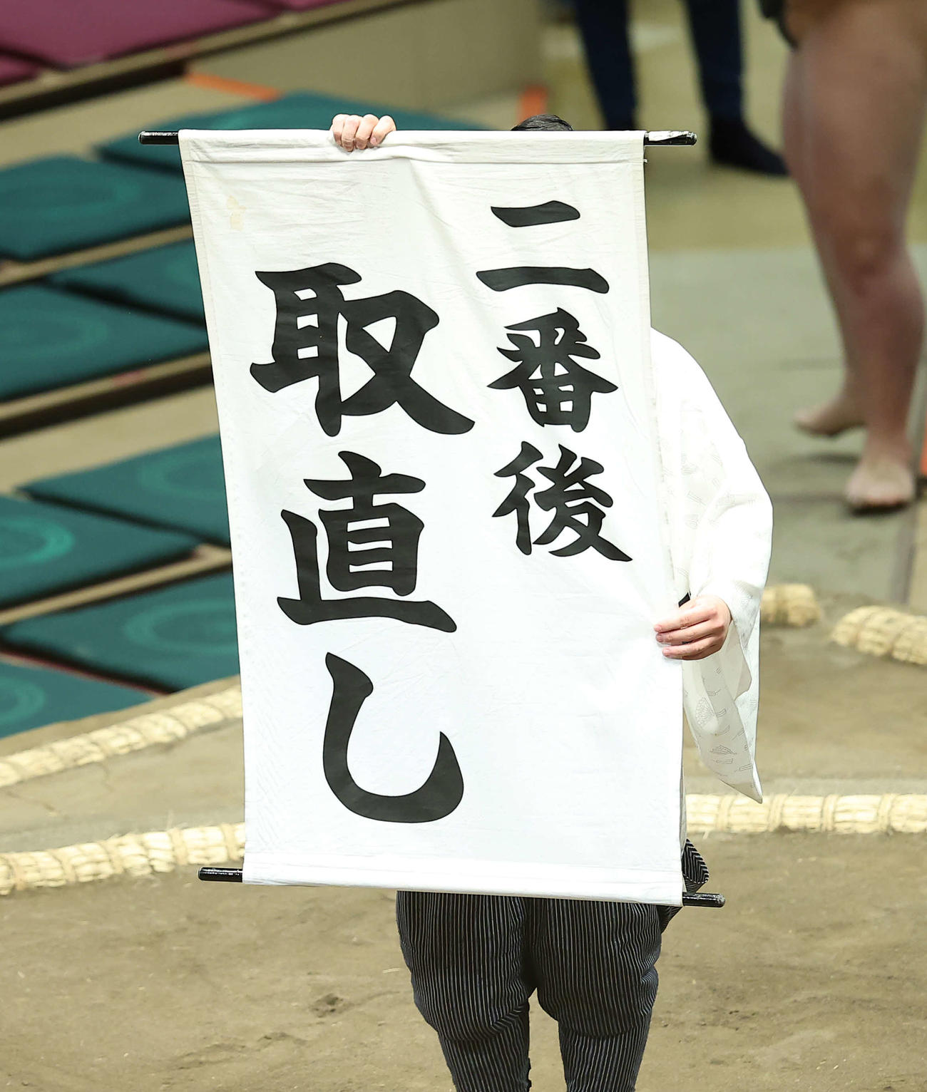 横綱大鵬の孫・幕下夢道鵬が5分超え相撲で決着つかず、2番後に取り直し 十両以上なら水入り - 大相撲写真ニュース : 日刊スポーツ