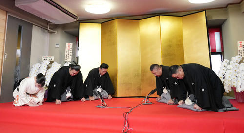 霧馬山が口上「大関の名を汚さぬよう、今まで以上に稽古して頑張ります