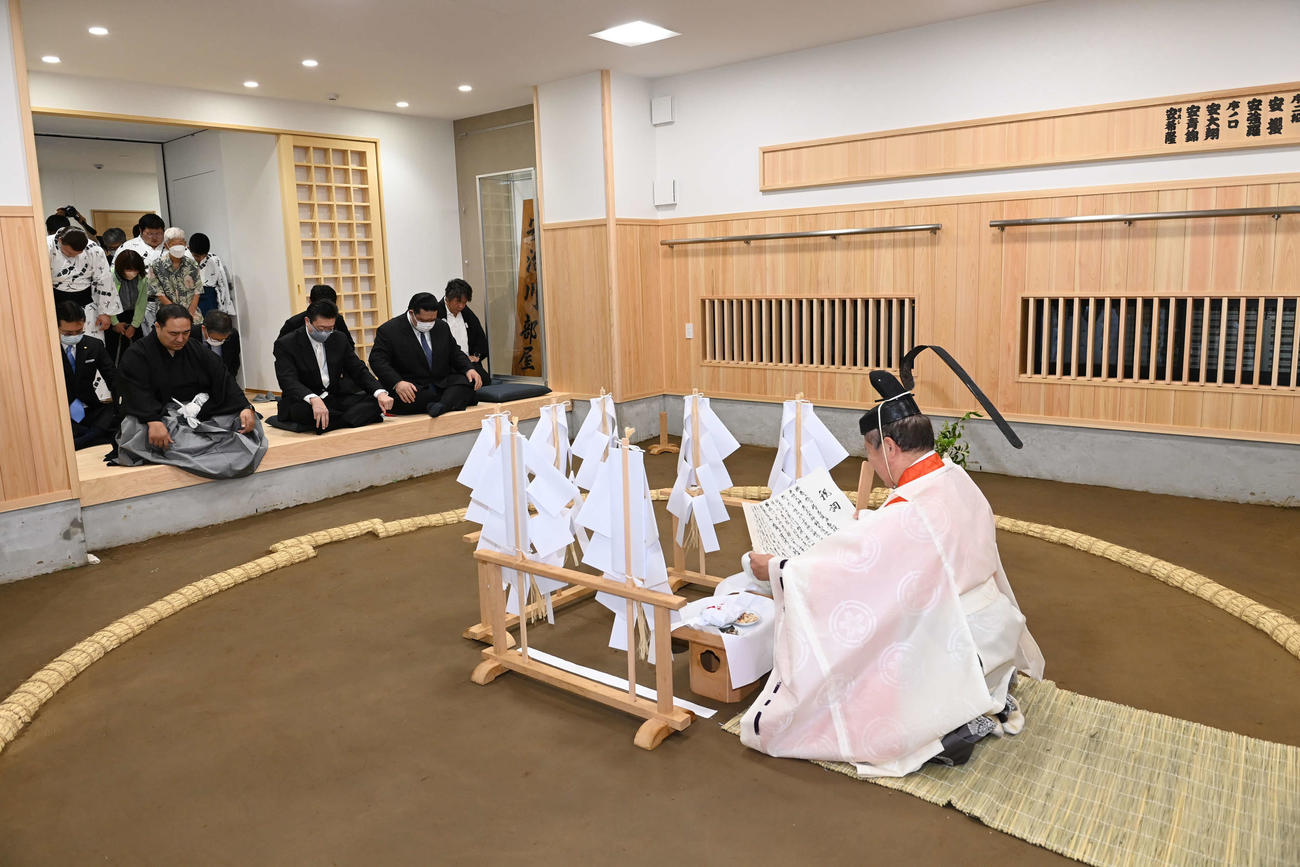 土俵開きを行った安治川部屋（代表撮影）