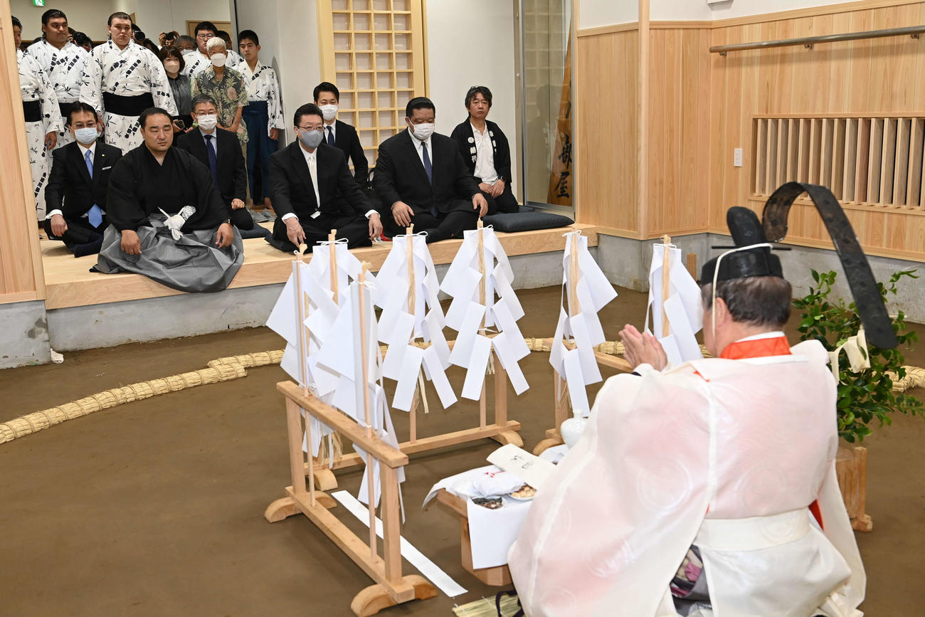 土俵開きを行った安治川部屋（代表撮影）