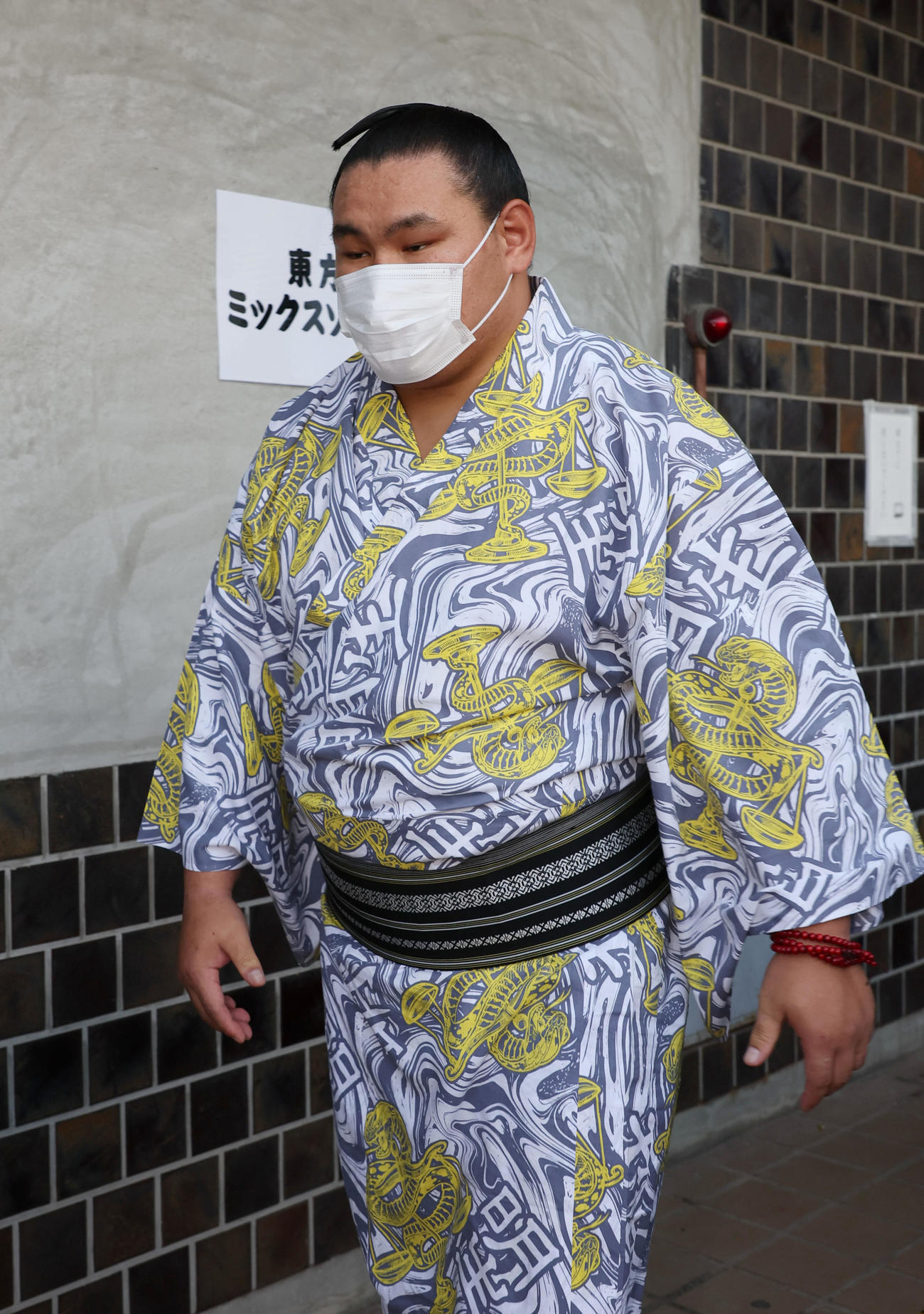 取り組みを終え、支度部屋を後にする豊昇龍（代表撮影）