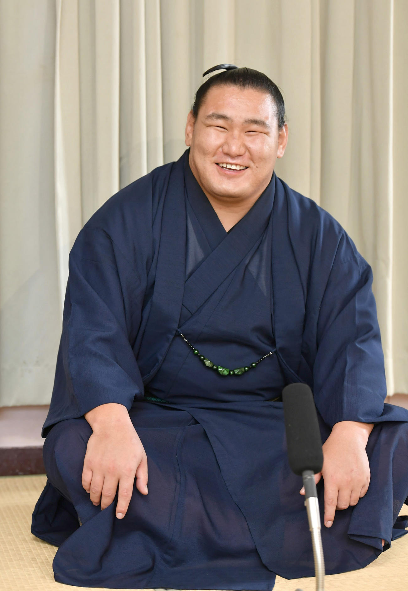 大相撲名古屋場所の初優勝から一夜明け、記者会見で思いを話す豊昇龍（代表撮影）
