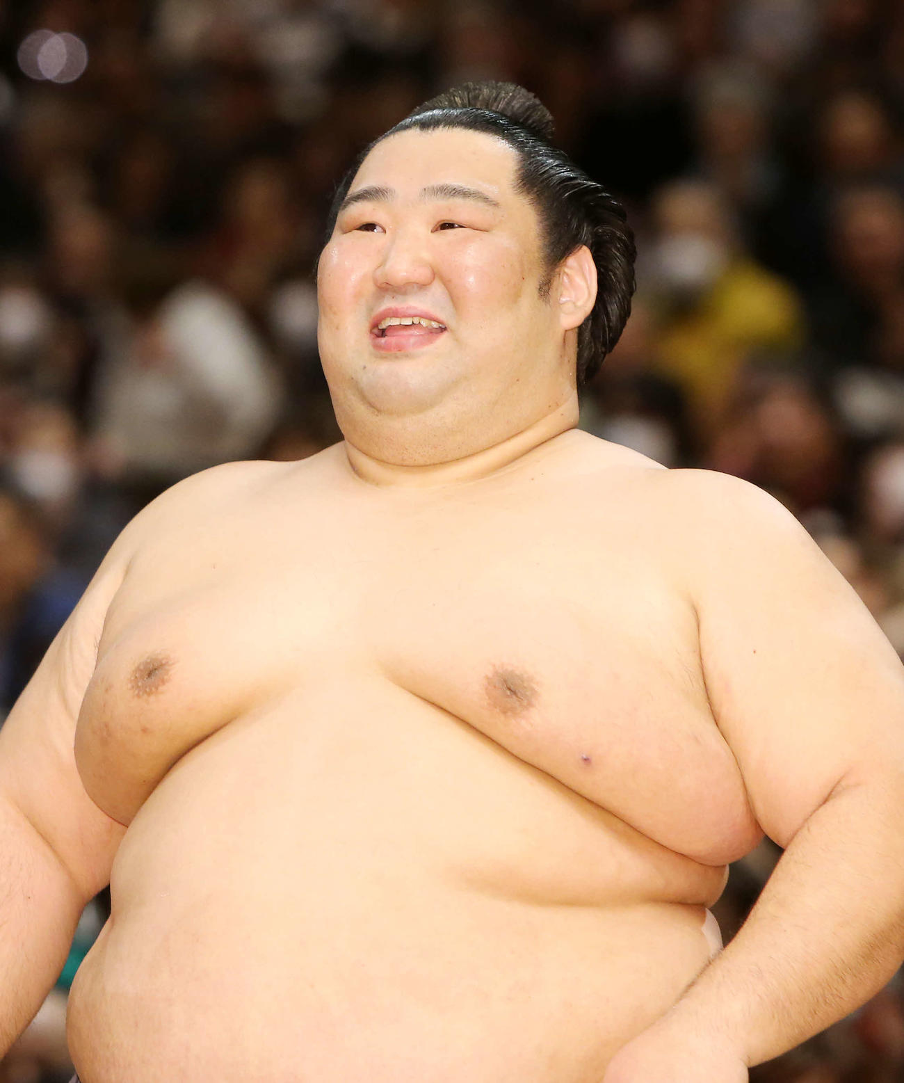 優勝インタビューで笑顔を見せる徳勝龍（2020年1月26日撮影）