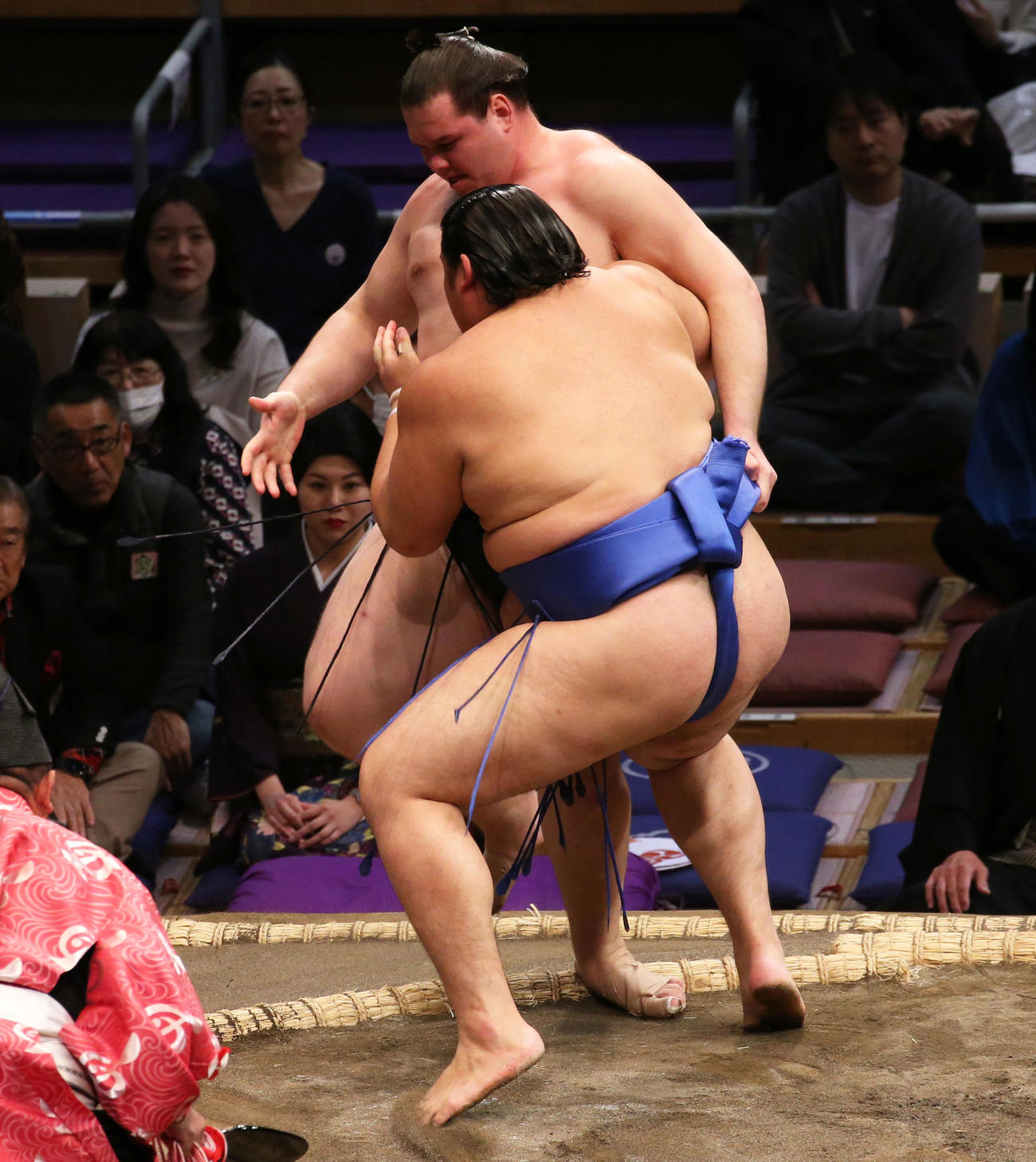 大相撲九州場所初日　大の里は寄り切りで獅司を破る（撮影・冨田成美）