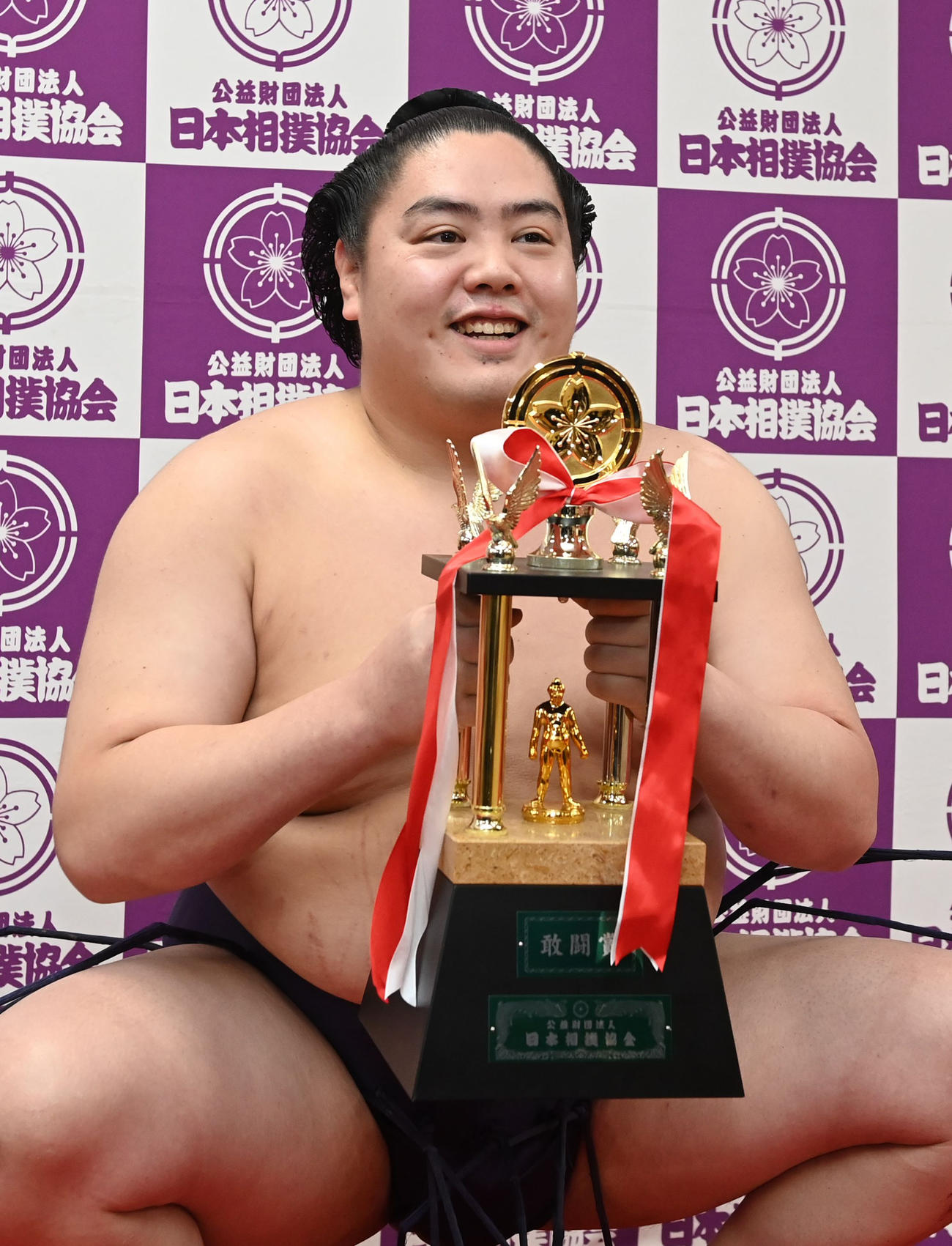 敢闘賞を受賞した一山本（代表撮影）