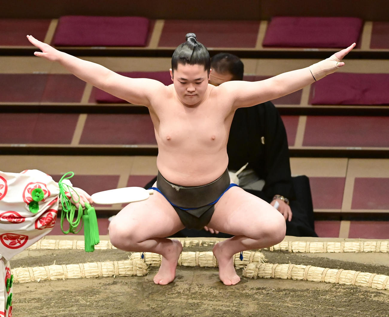 塵手水を切る玉乃若（2021年3月撮影)
