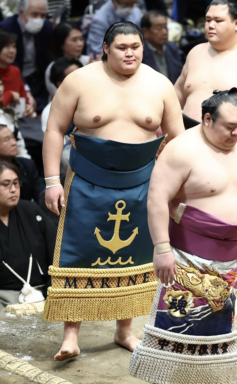 幕内土俵入りする大の里（撮影・河田真司）