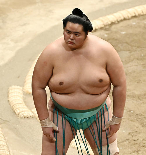 若乃花の目】霧島なぜ相手見るような立ち合いをしたのか 地位上がっ