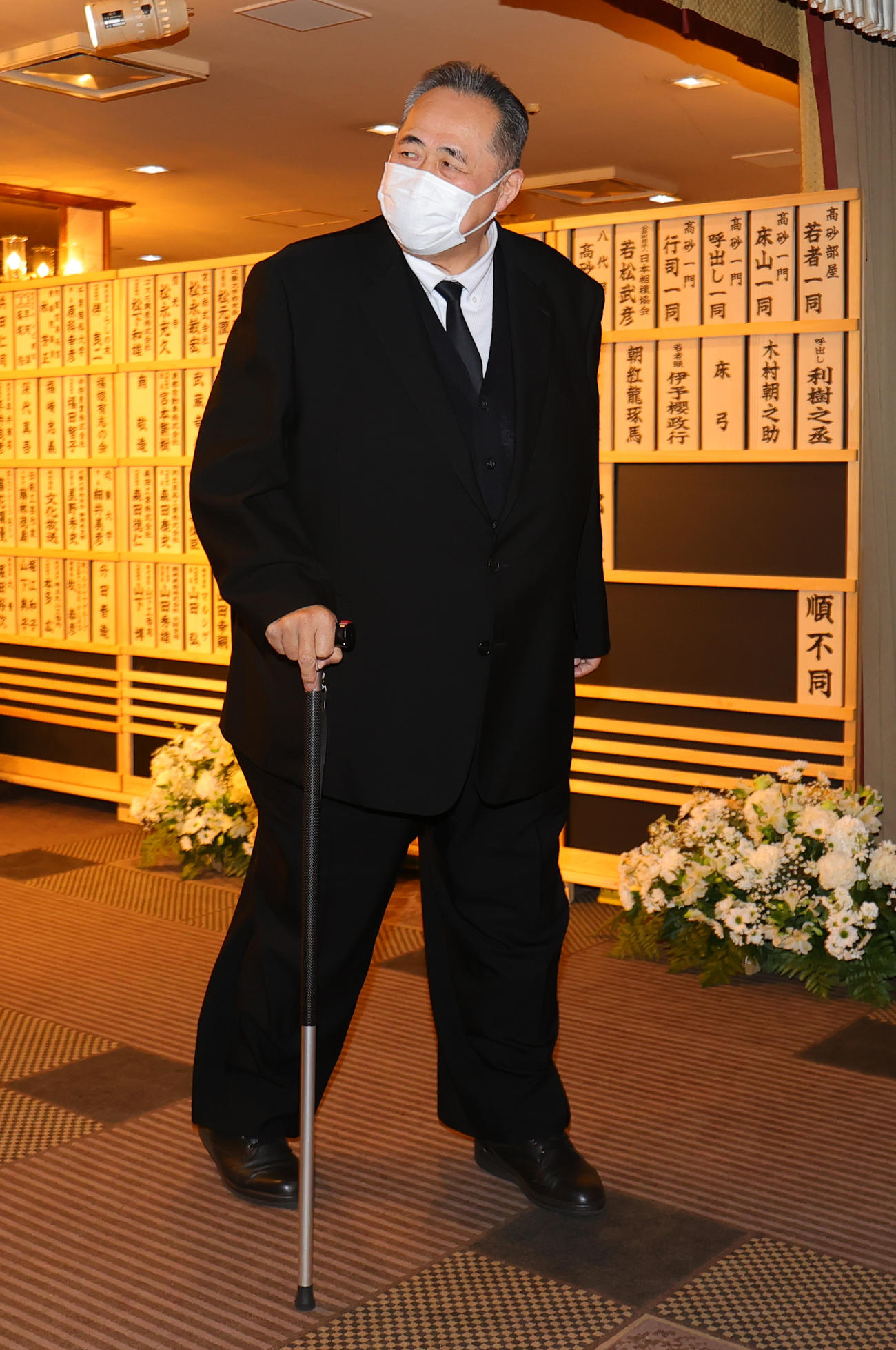 先代高砂親方（元大関朝潮）の長岡末弘さんのお別れの会に参列した芝田山親方（元横綱大乃国）（撮影・野上伸悟）