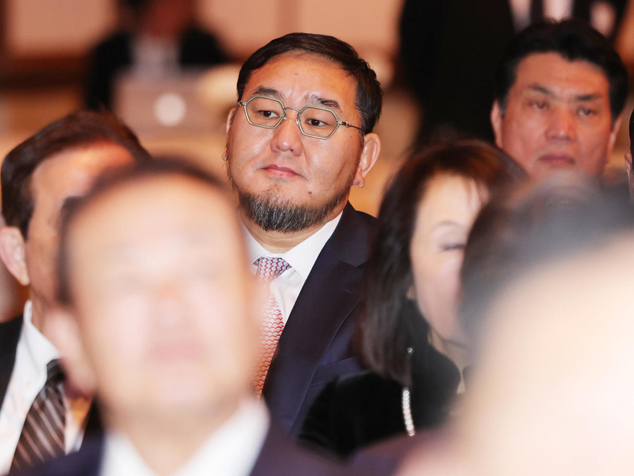 先代高砂親方（元大関朝潮）の長岡末弘さんのお別れの会に参列した元横綱朝青龍のダグワドルジ氏（撮影・野上伸悟）