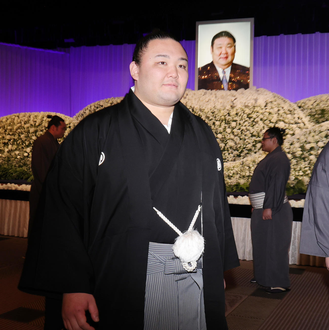 元大関朝潮太郎（先代高砂親方）お別れの会に参列した朝乃山（撮影・野上伸悟）