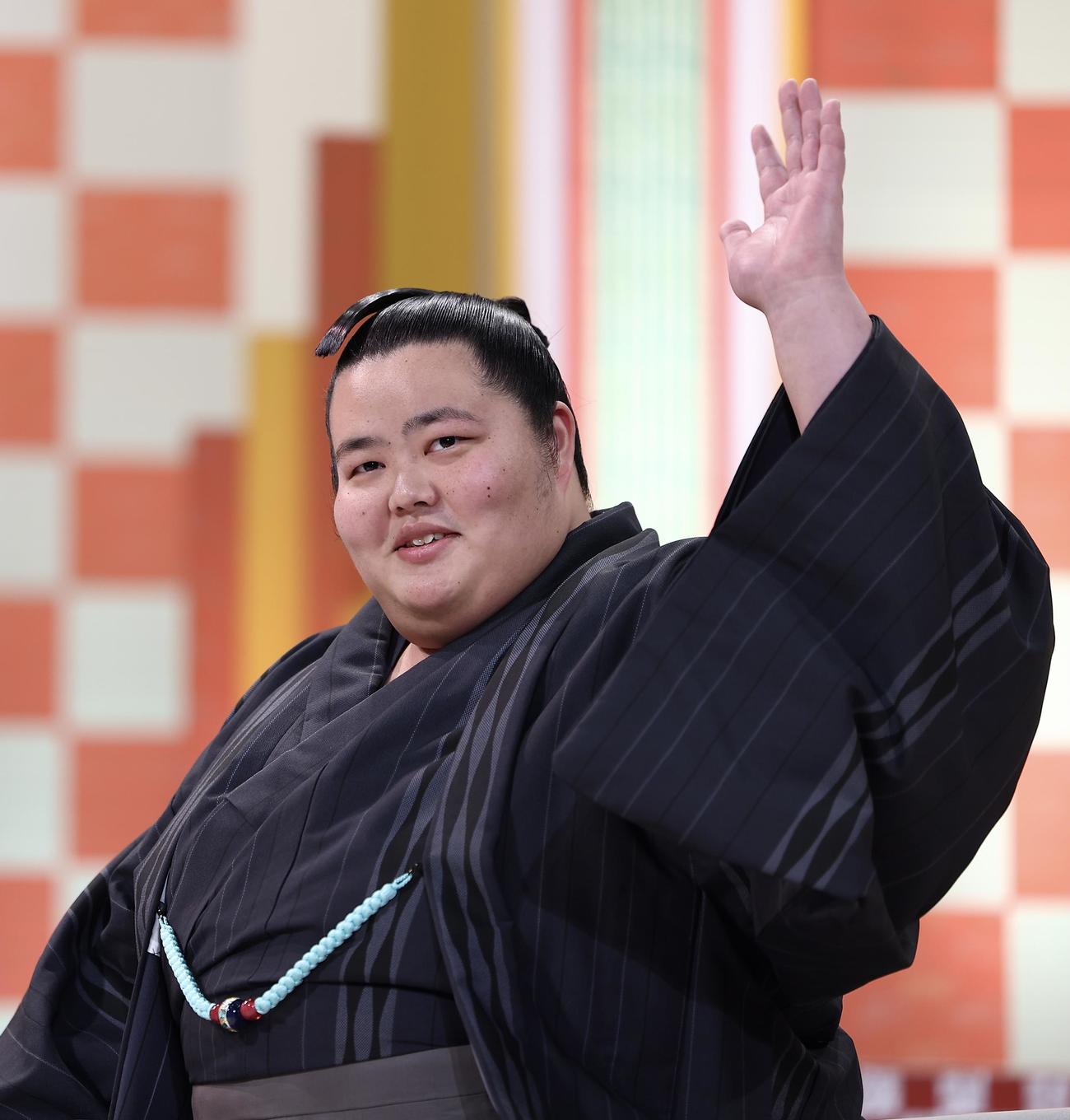トークに臨む琴ノ若（撮影・河田真司）