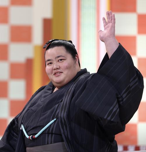 トークに臨む琴ノ若（撮影・河田真司）