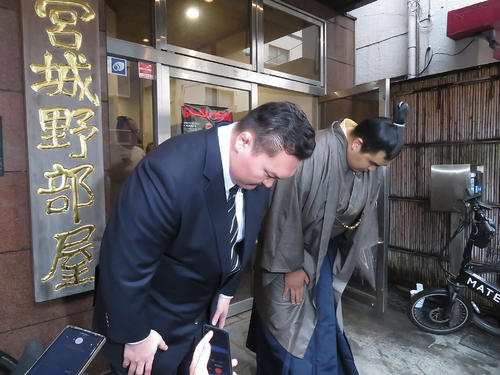 元白鵬・宮城野親方は2階級降格処分 元横綱の「平年寄」降格は極めて