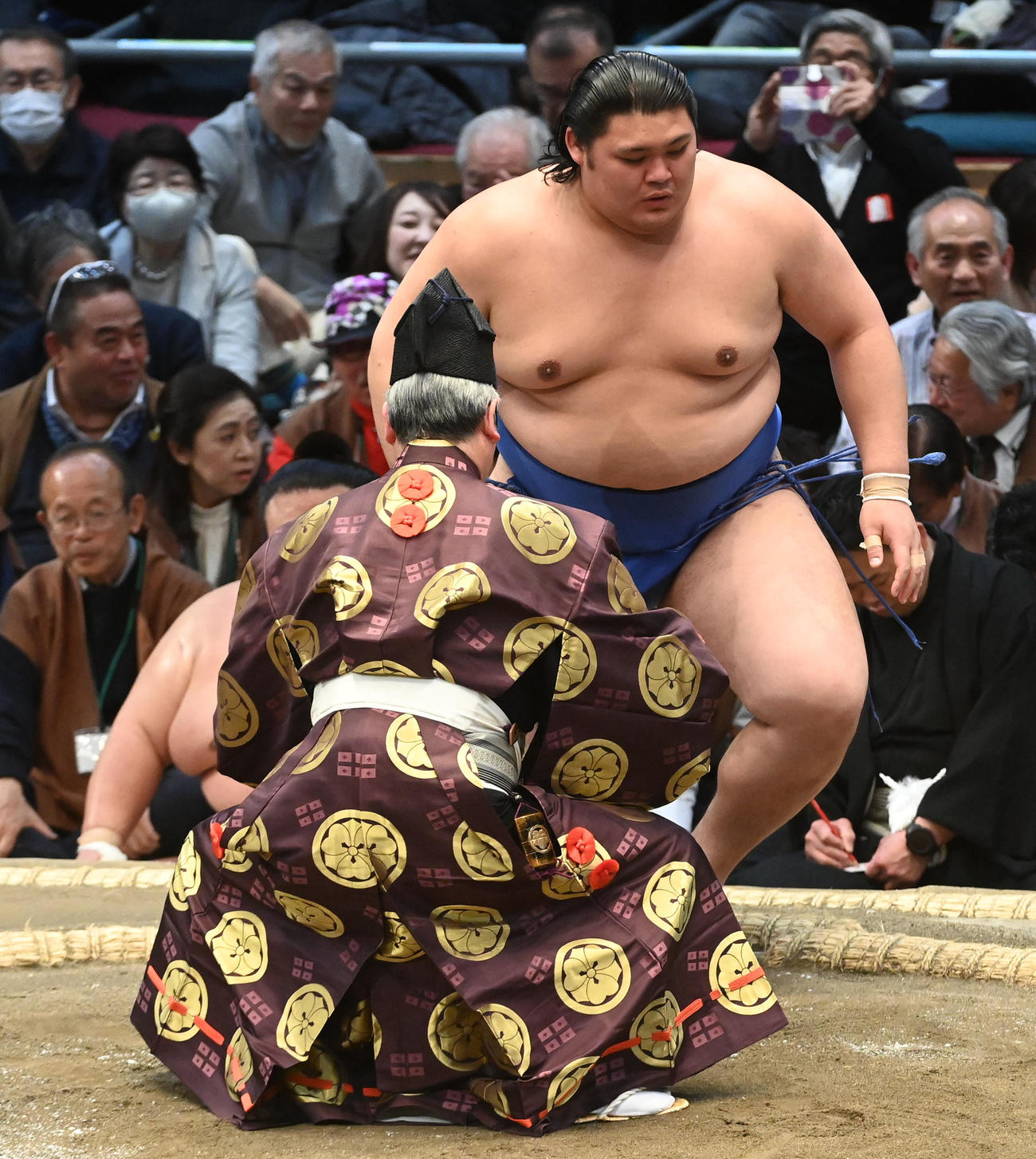 若元春を破った大の里（撮影・前岡正明）