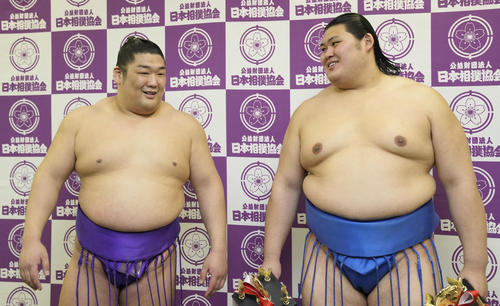 尊富士のVを師匠・伊勢ケ浜親方もたたえる 解説では感極まった様子も