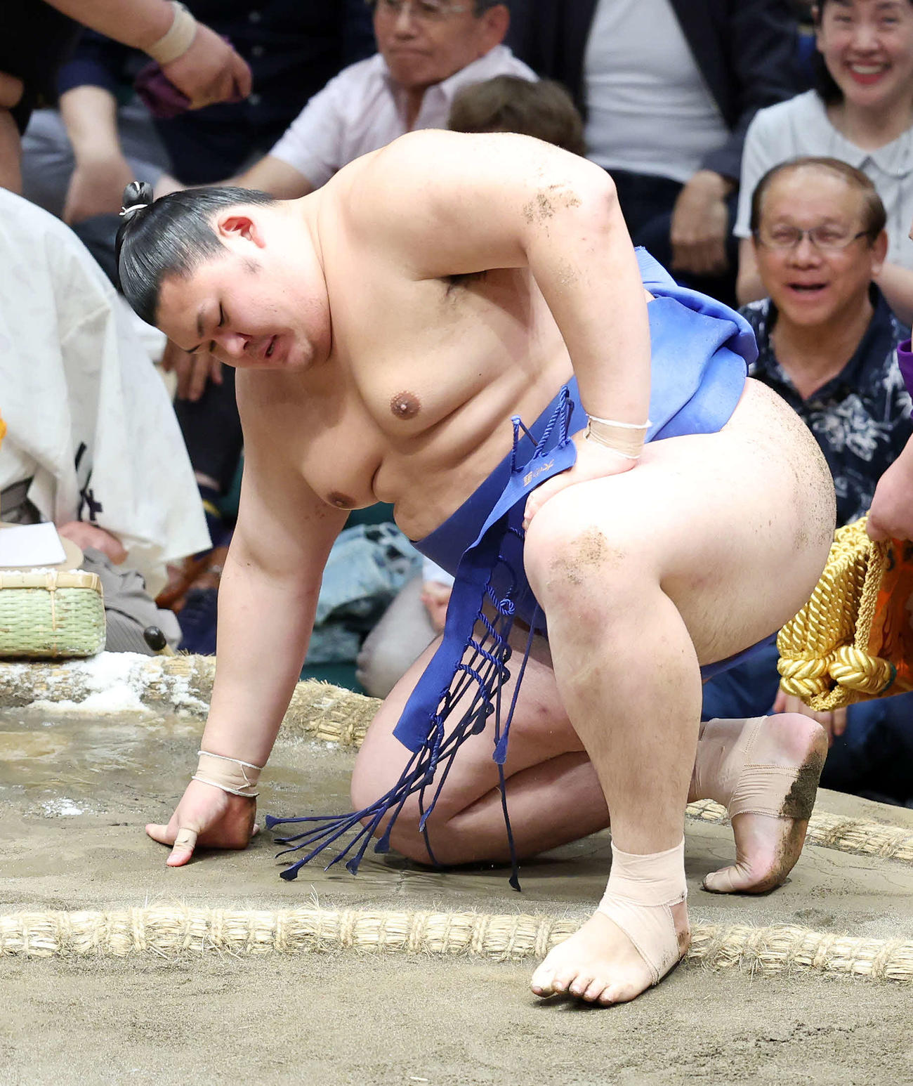 豊昇龍に下手投げで敗れた大の里（撮影・鈴木正人）