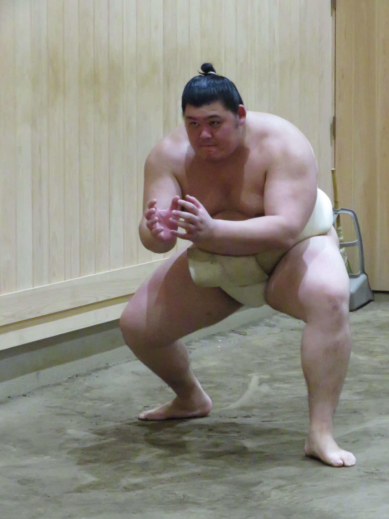 すり足を繰り返した大の里