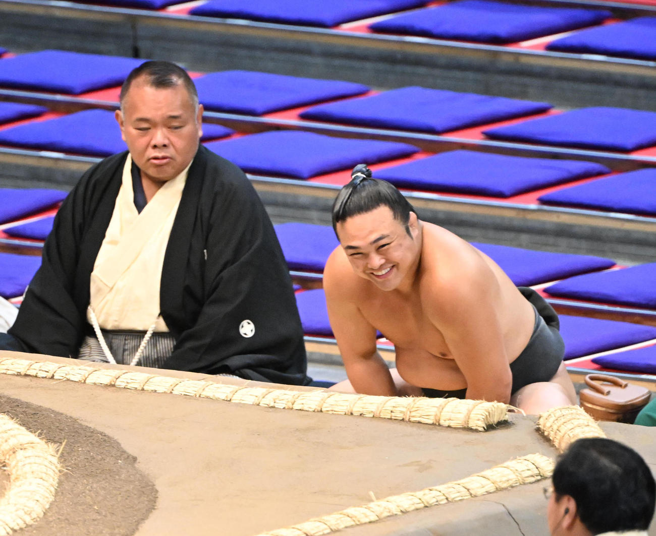 7場所連続休場で序ノ口から再起の炎鵬、420日ぶり涙の本土俵復帰 黒星も「感謝しかない」 - 大相撲写真ニュース : 日刊スポーツ
