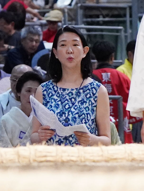 大相撲名古屋場所7日目　観戦する紺野美沙子（2024年7月20日撮影）