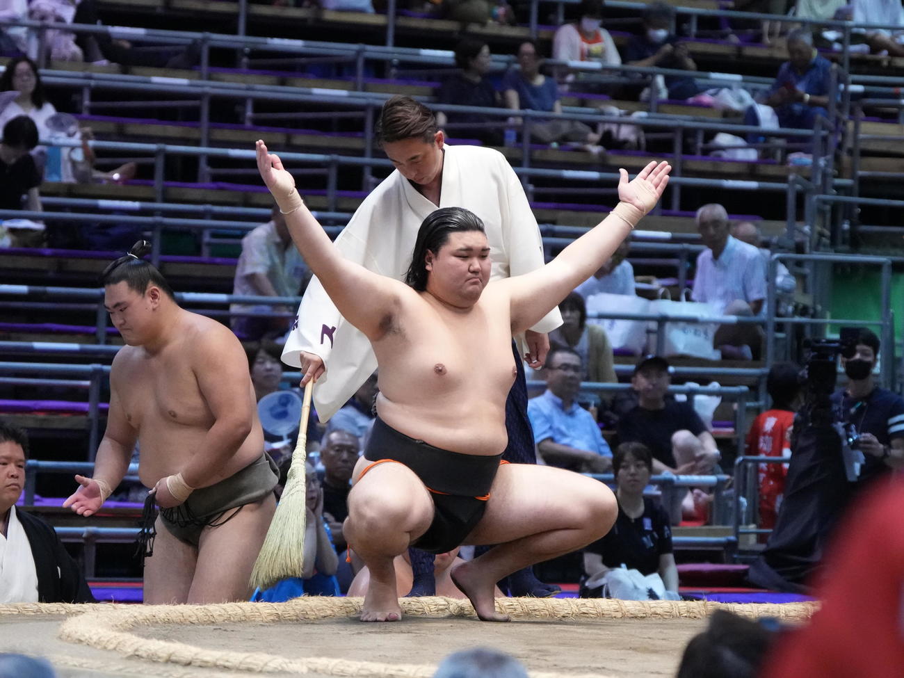 三段目優勝を決めた伊波（撮影・小沢裕）