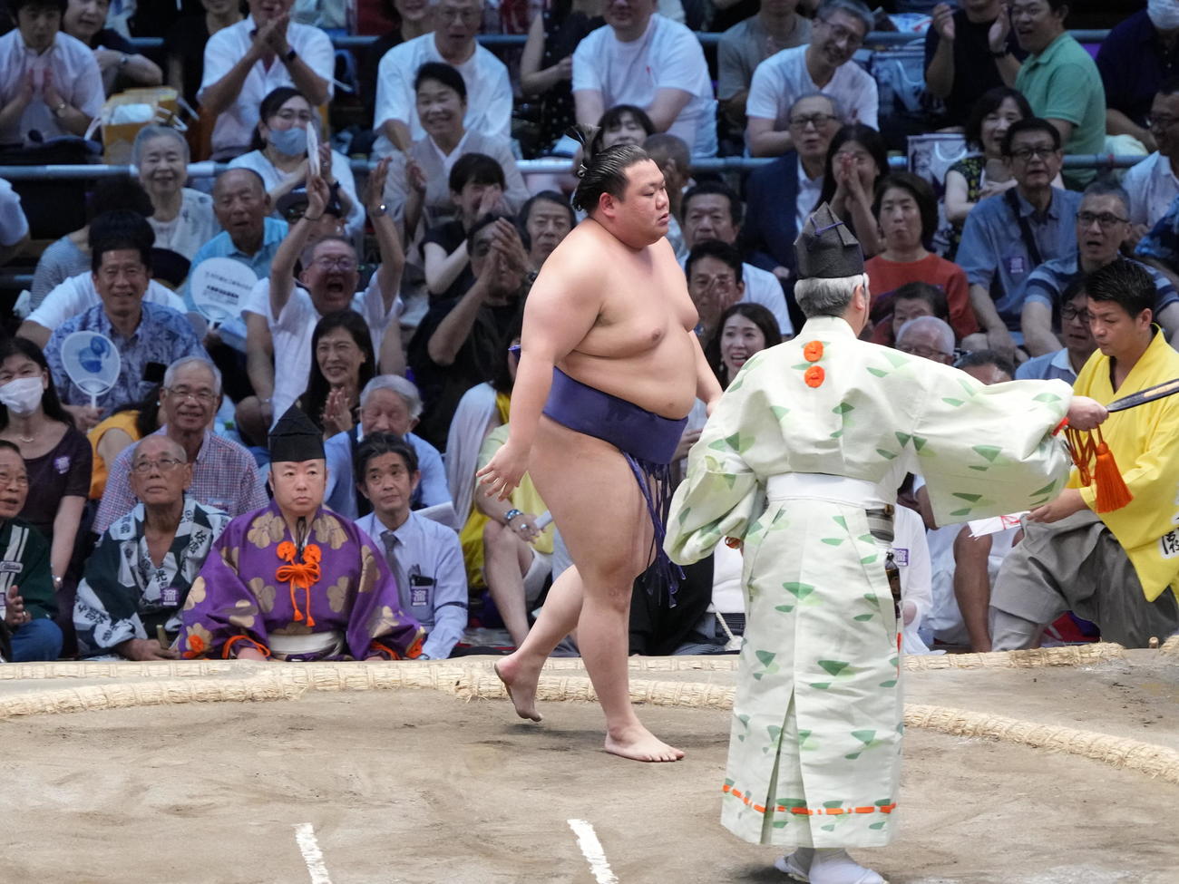 3敗を死守した美ノ海（撮影・小沢裕）
