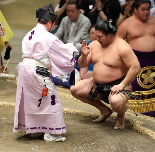 若元春が大関琴桜撃破「星数は考えていない。自分らしい相撲を」存在感