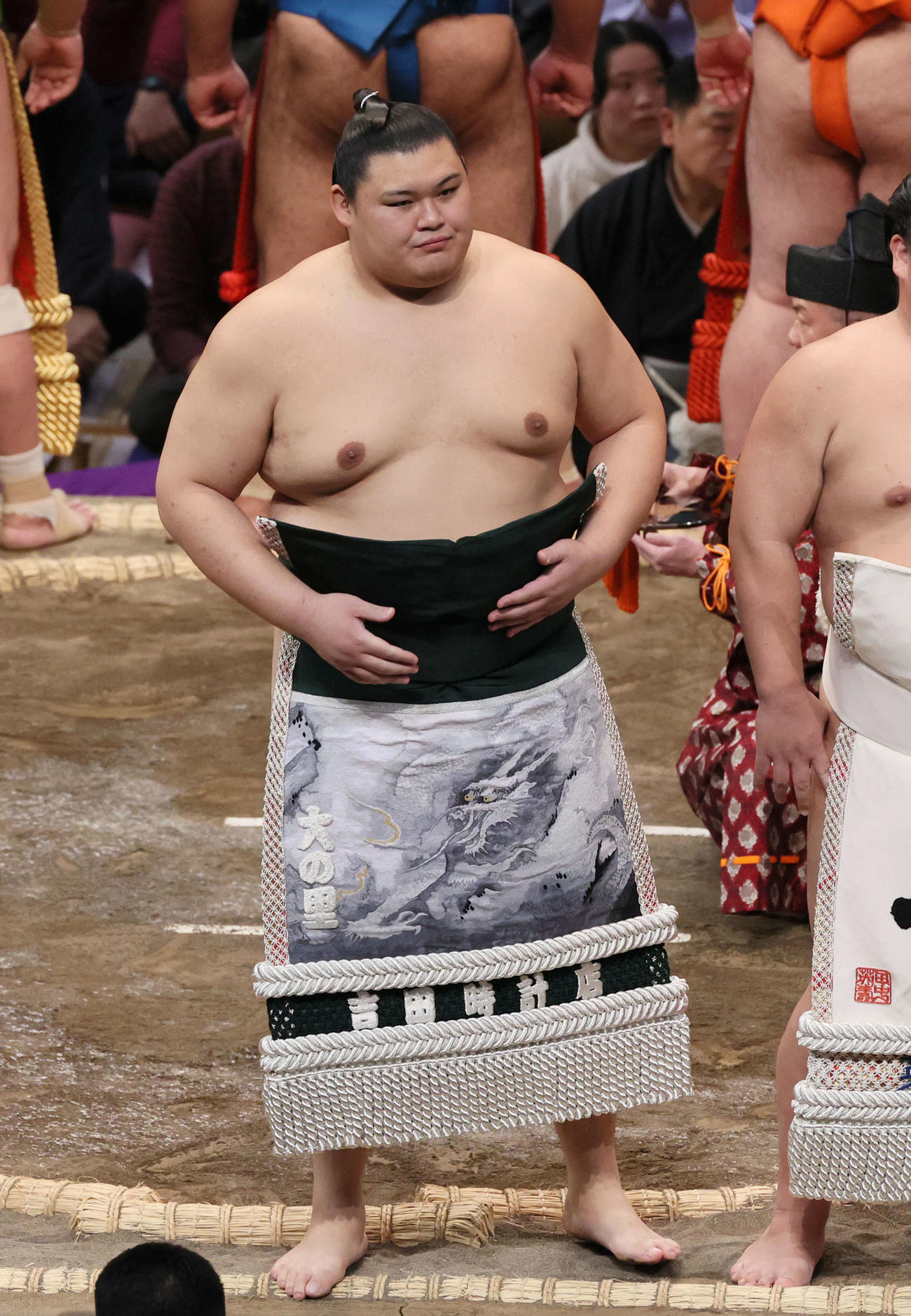 大相撲九州場所　初日　大の里土俵入り（撮影・加藤孝規）