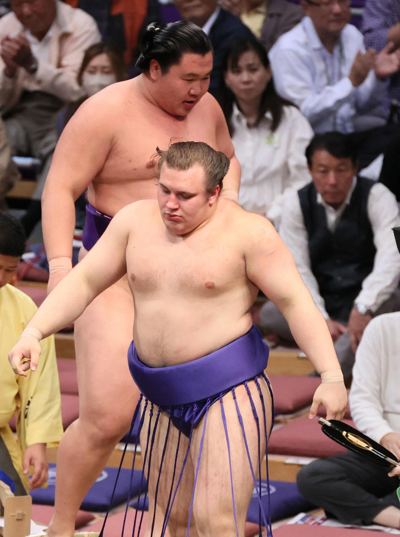 大相撲九州場所　2日目　安青錦は寄り切りで大青山を破る（撮影・加藤孝規）