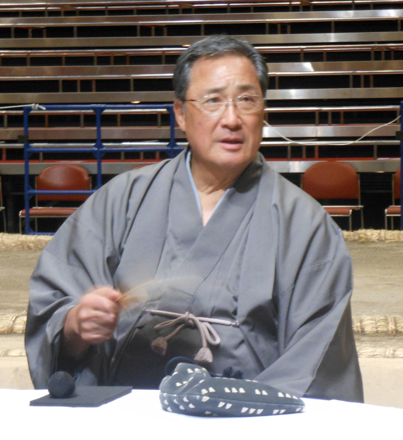高砂一門感謝の集いでトークショーに出演した北の富士さん