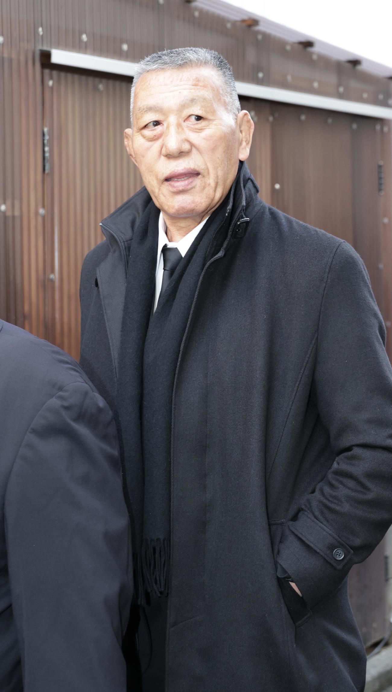 北の富士勝昭さんを偲ぶ会に訪れたグレート小鹿（撮影・中島郁夫）