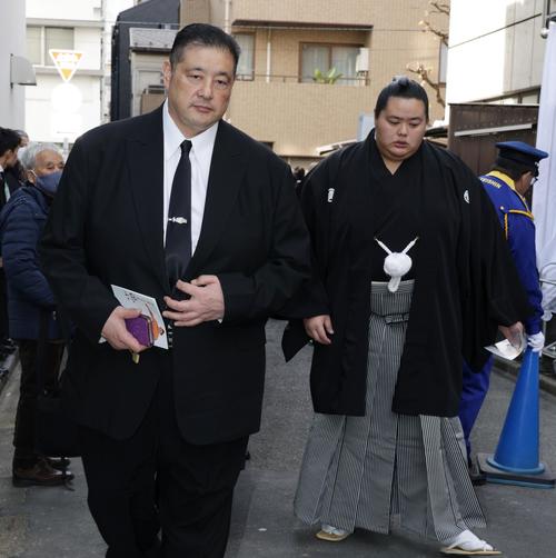 初場所で綱とりの琴桜「上で先代と一緒に見ているはず」北の富士勝昭