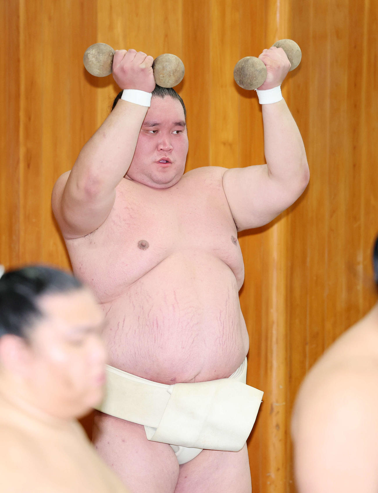 横綱審議委員会稽古総見に臨む照ノ富士（撮影・鈴木正人）