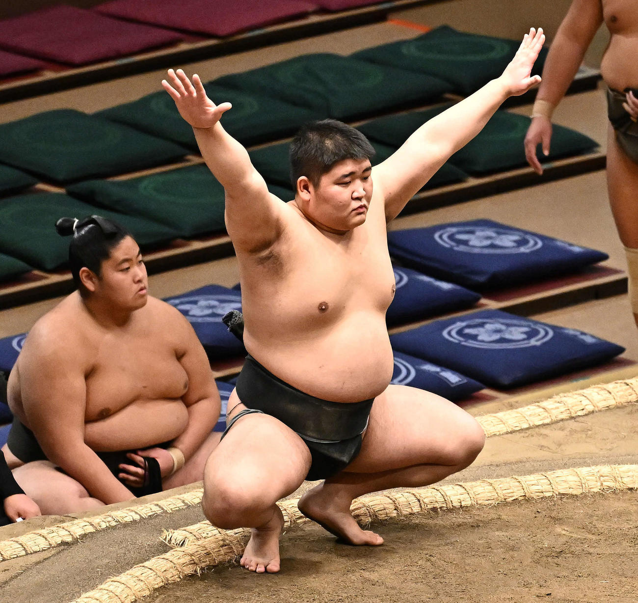 三段目最下位格付け出しの碇潟