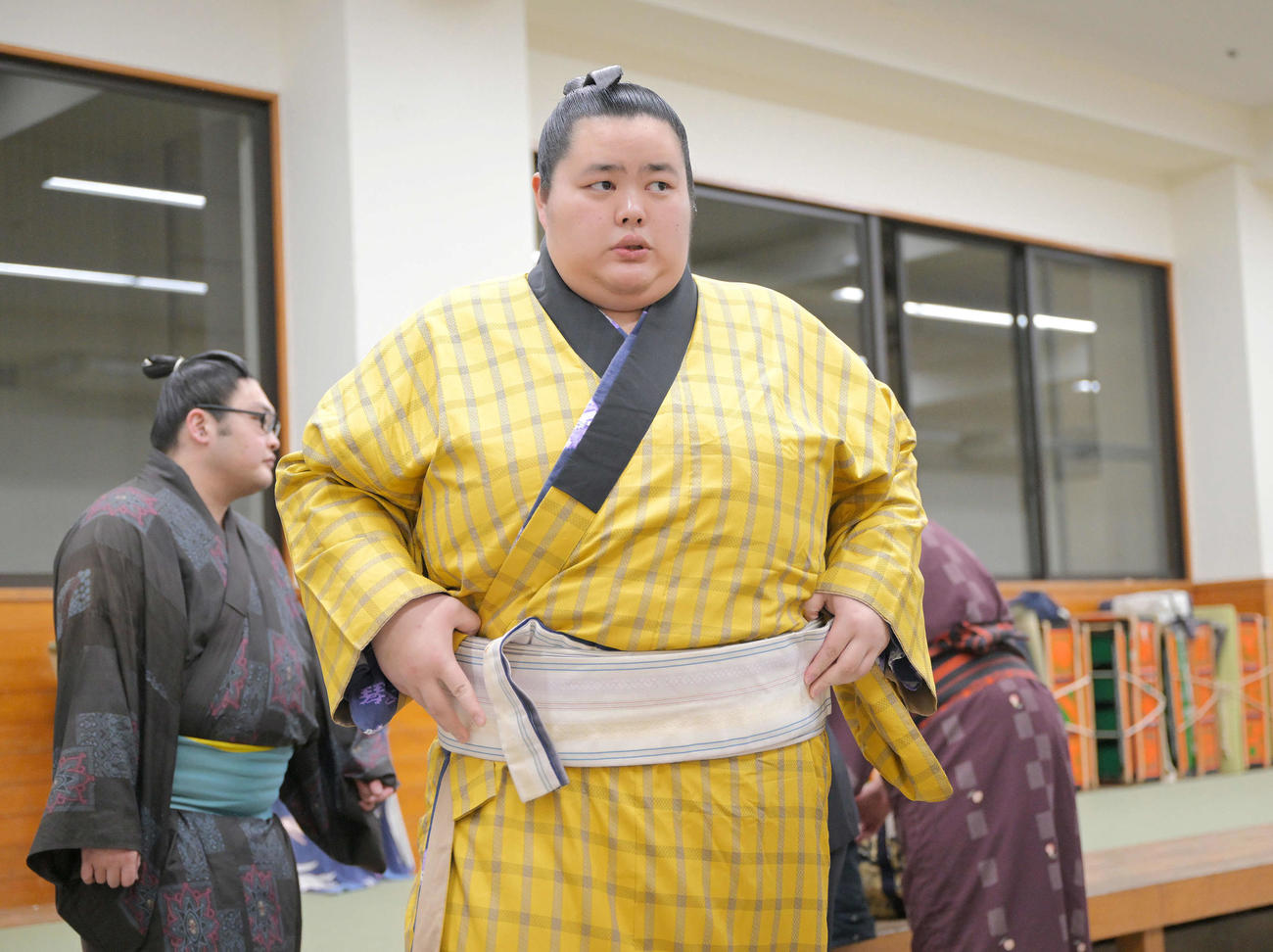 支度部屋を後にする琴桜