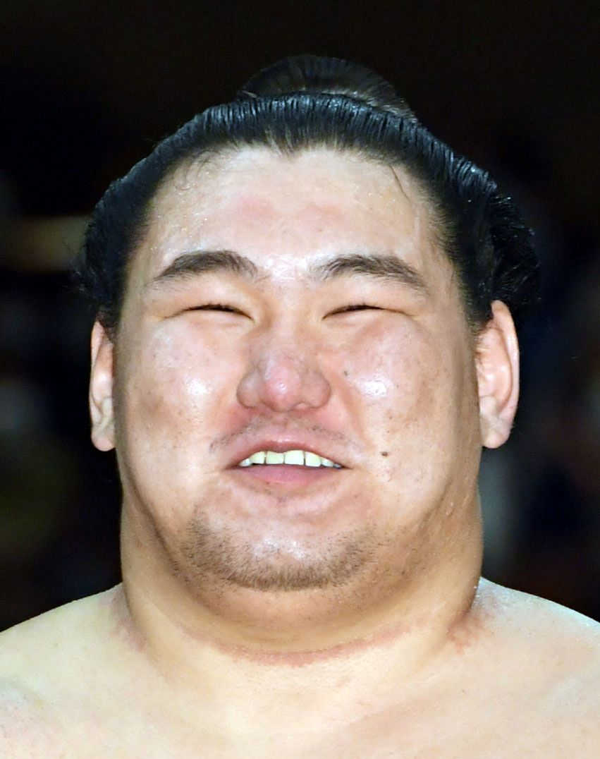 優勝インタビューで満面の笑みを浮かべる大関豊昇龍（代表撮影）