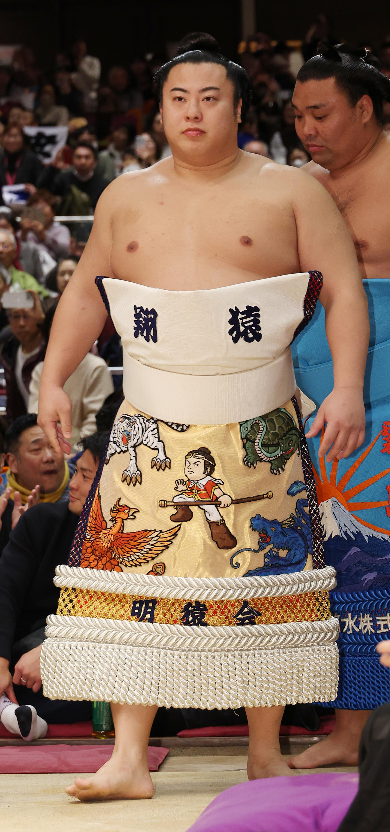 土俵入りする翔猿（撮影・中島郁夫）