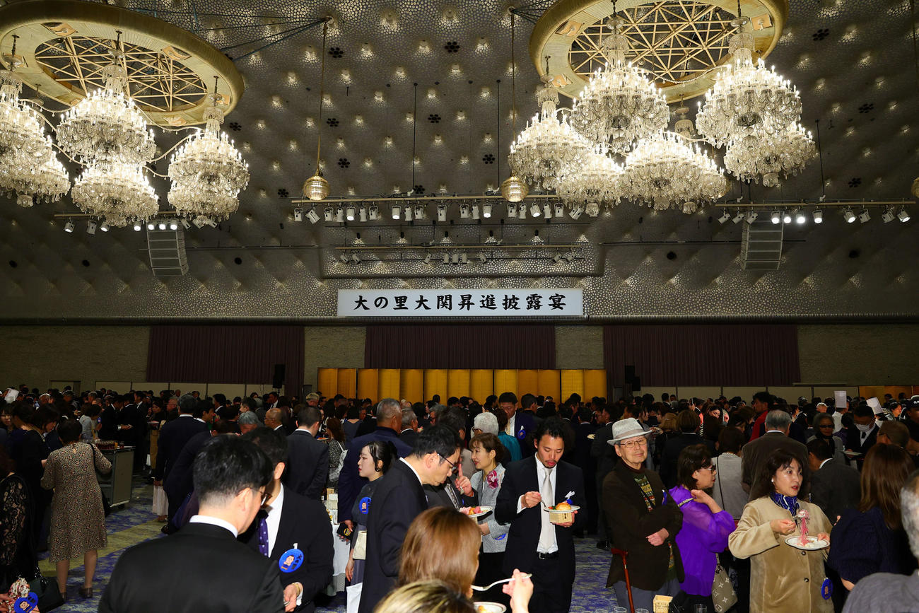 大の里大関昇進披露宴に集まった人々（代表撮影）